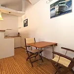 Plaza 赫瓦尔