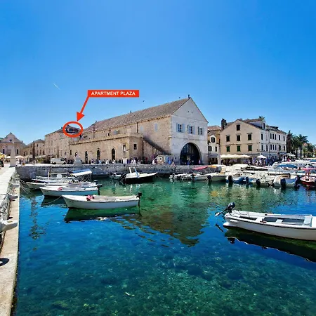 Plaza Lägenhet Hvar Town
