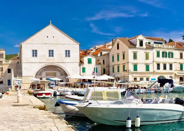 Plaza Apartamento Hvar Town