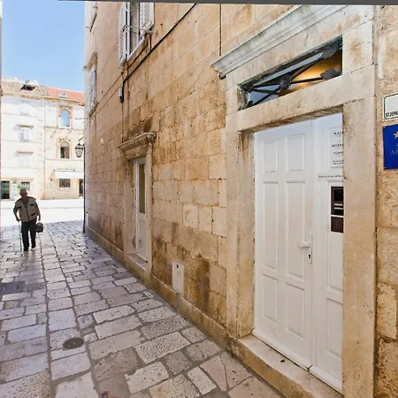 Plaza * Hvar Town